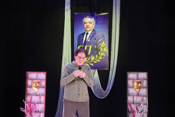 НИГОҲИ ЭҲТИРОМ БА НОБИҒАИ САҲНАИ ҲУНАР