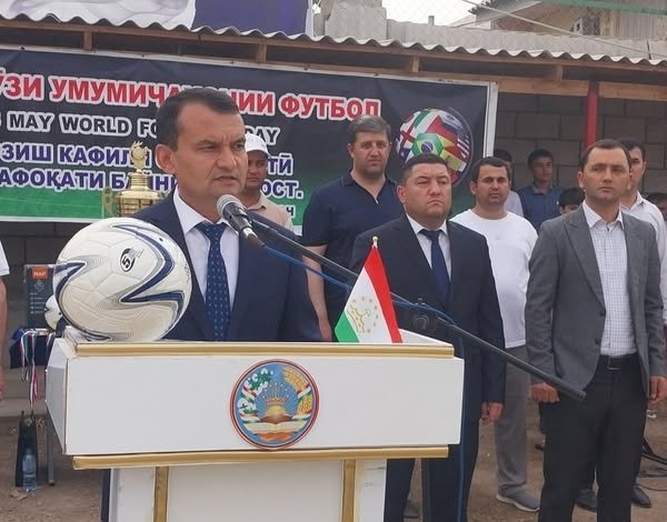 Бахшида ба Рӯзи ҷаҳонии футбол дар ноҳияи Абдураҳмони Ҷомӣ мусобиқаи футбол баргузор гардид