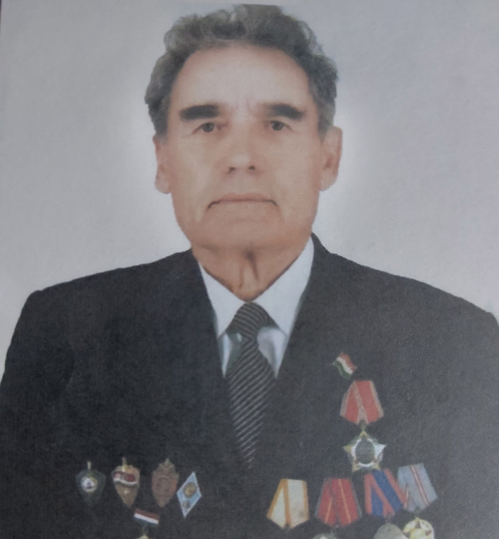 ИНСОНИ НАҶИБ