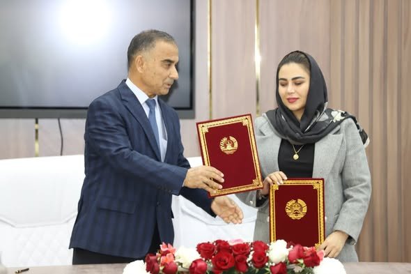 ДАР ФОРУМИ «ХАТЛОН ИНВЕСТ-2025» НАЗДИК БА 30 ЁДДОШТИ ТАФОҲУМ ИМЗО ШУД