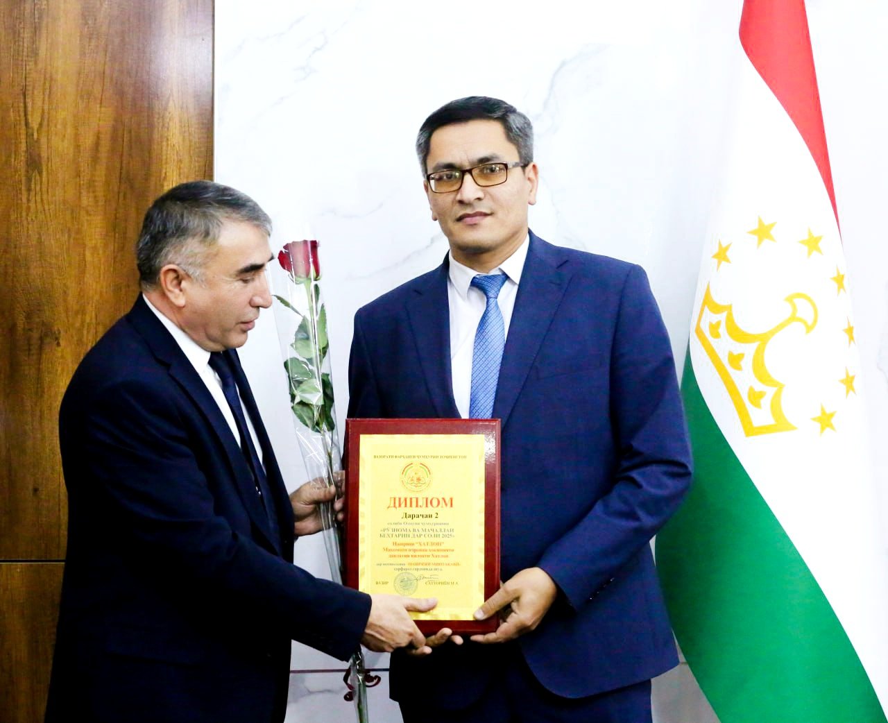 РӮЗНОМАИ «ХАТЛОН» ҒОЛИБИ ОЗМУНИ ҶУМҲУРИЯВИИ «РӮЗНОМА ВА МАҶАЛЛАИ БЕҲТАРИН ДАР СОЛИ 2025» ДОНИСТА ШУД