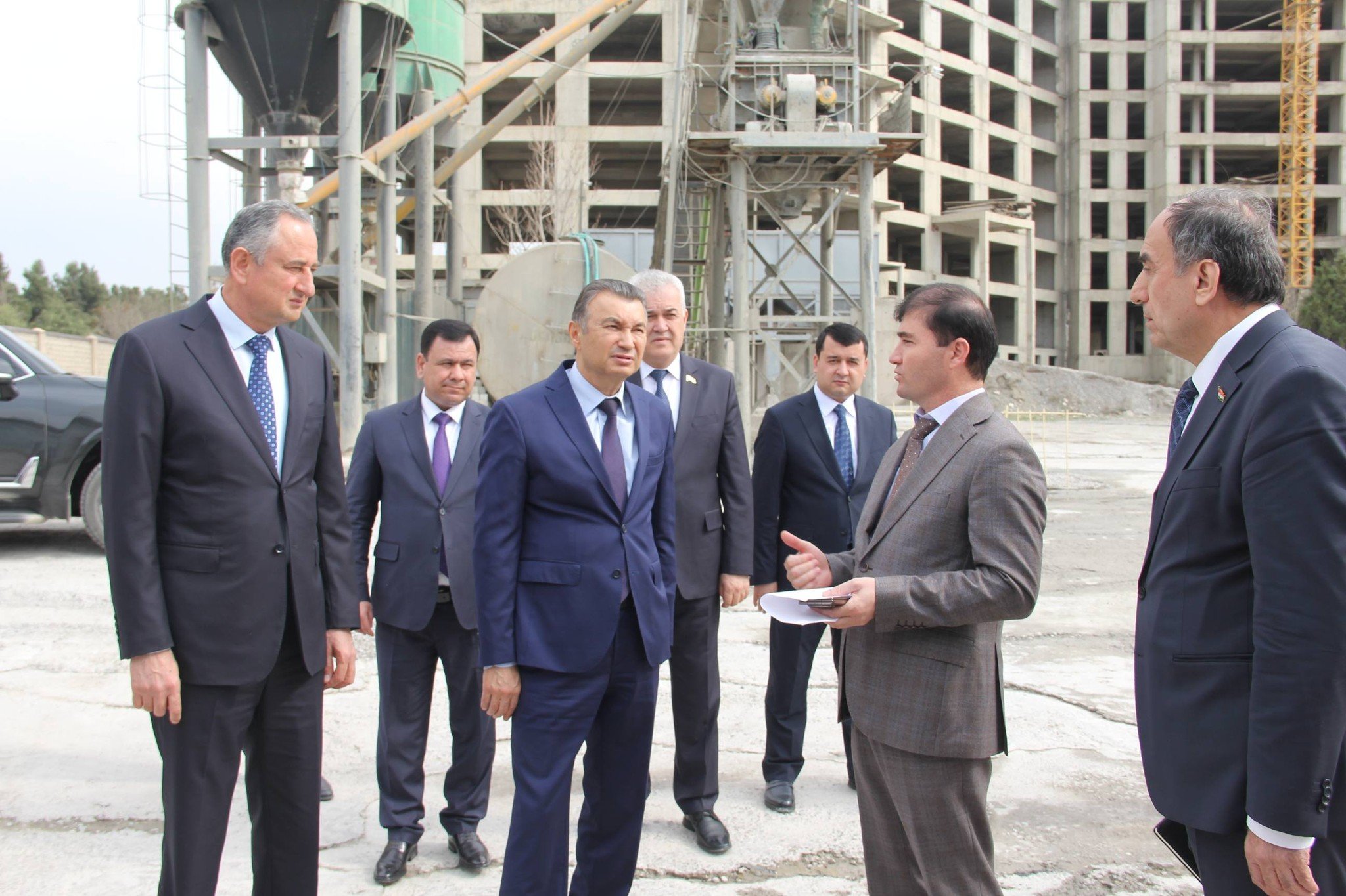 БОЗДИДИ САРВАЗИРИ ҶУМҲУРӢ АЗ РАФТИ КОРҲОИ СОХТМОНИИ БИНОИ ДОНИШГОҲИ ИННОВАТСИЯ ВА ТЕХНОЛОГИЯҲОИ РАҚАМИИ ТОҶИКИСТОН