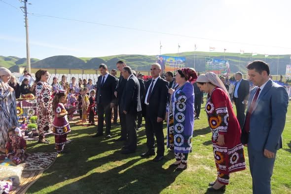 ТАҶЛИЛИЛИ БОШУКУҲИ НАВРӮЗИ БАЙНАЛМИЛАЛӢ ДАР НОҲИЯИ ТЕМУРМАЛМК