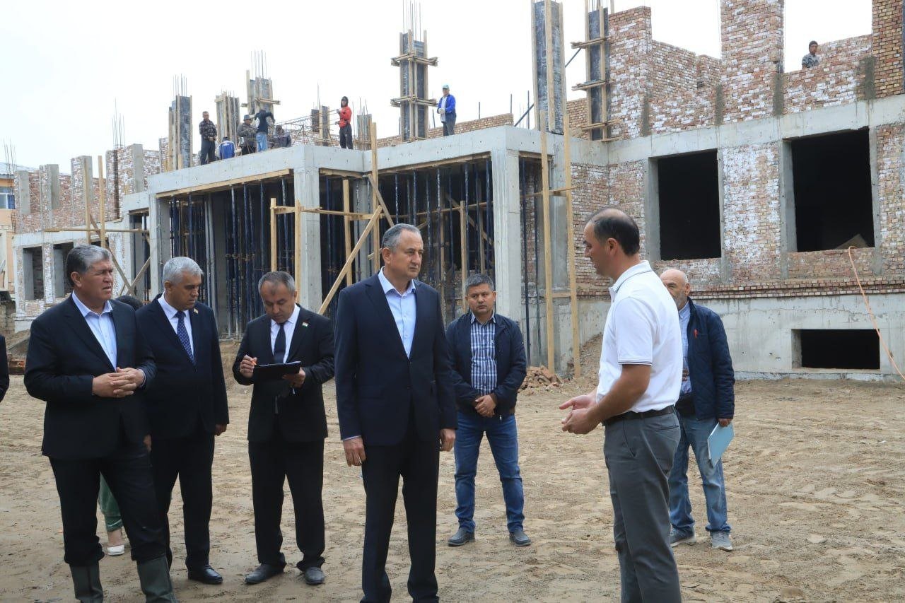 БОЗДИД АЗ РАФТИ СОХТМОНИ МУАССИСАИ ТАЪЛИМӢ ДАР НОҲИЯИ ҶАЙҲУН