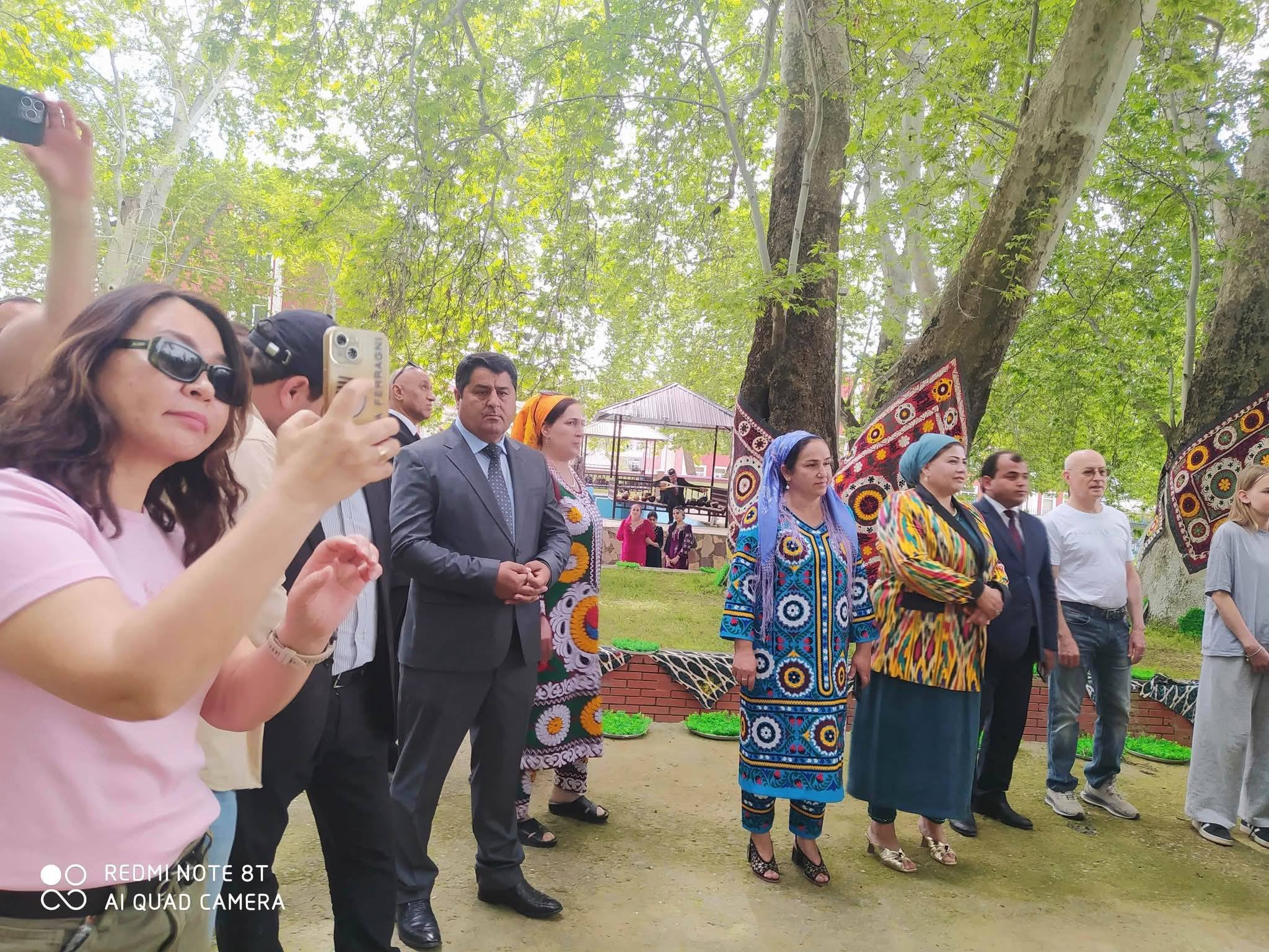 ХОВАЛИНГ. САЙЁҲОНИ ХОРИҶӢ АЗ МАВЗЕҲОИ САЙЁҲИ ДИДАН НАМУДАНД